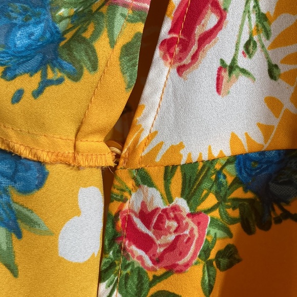 Live 4 Truth wrap around top size XS - Picture 7 of 8